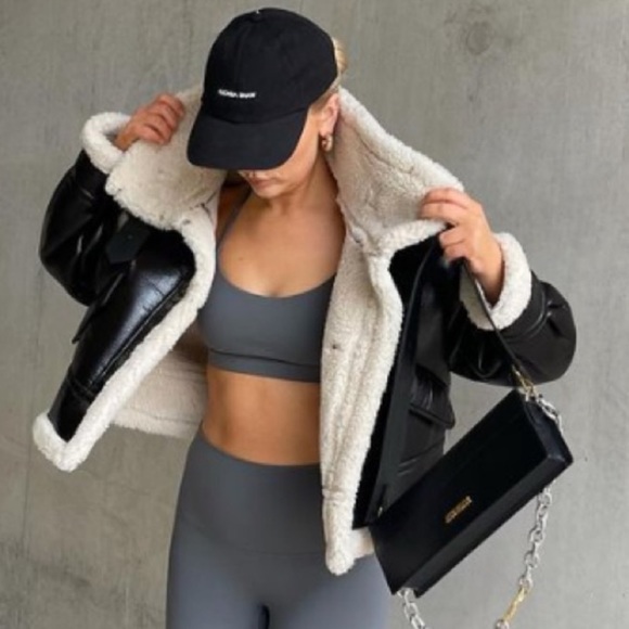 Zara Jackets & Blazers - ❌SOLD❌🔥NWT ZARA Blogger's Fav Faux Leather Fleece Collar Jacket